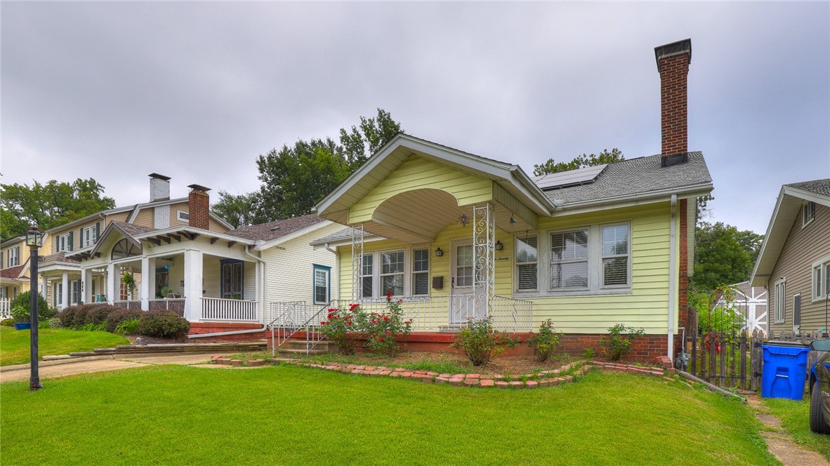 220 N Westlawn Avenue Property Photo 3