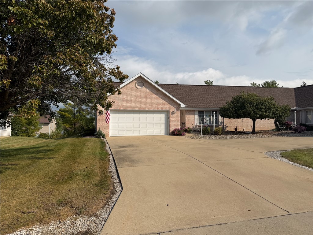 3115 Stoneridge Court Property Photo 1