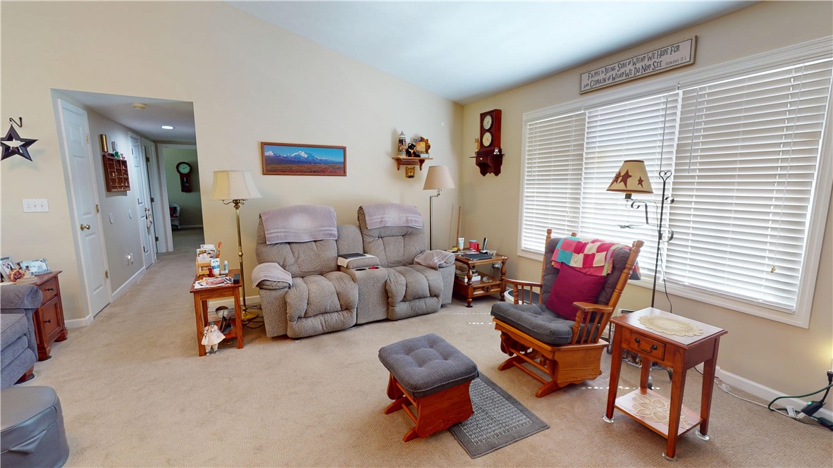 3115 Stoneridge Court Property Photo 5