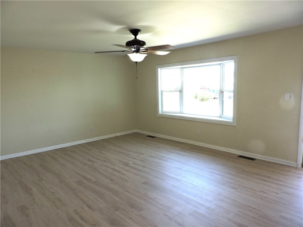 2212 N Bowman Avenue Property Photo 2