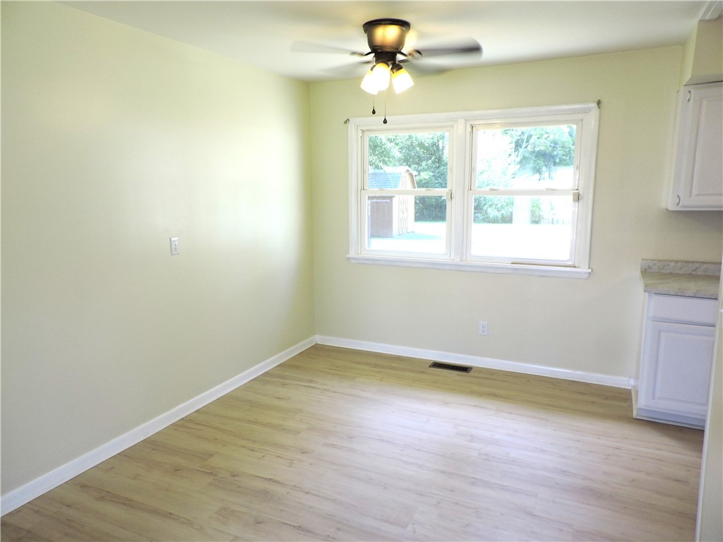 2212 N Bowman Avenue Property Photo 4
