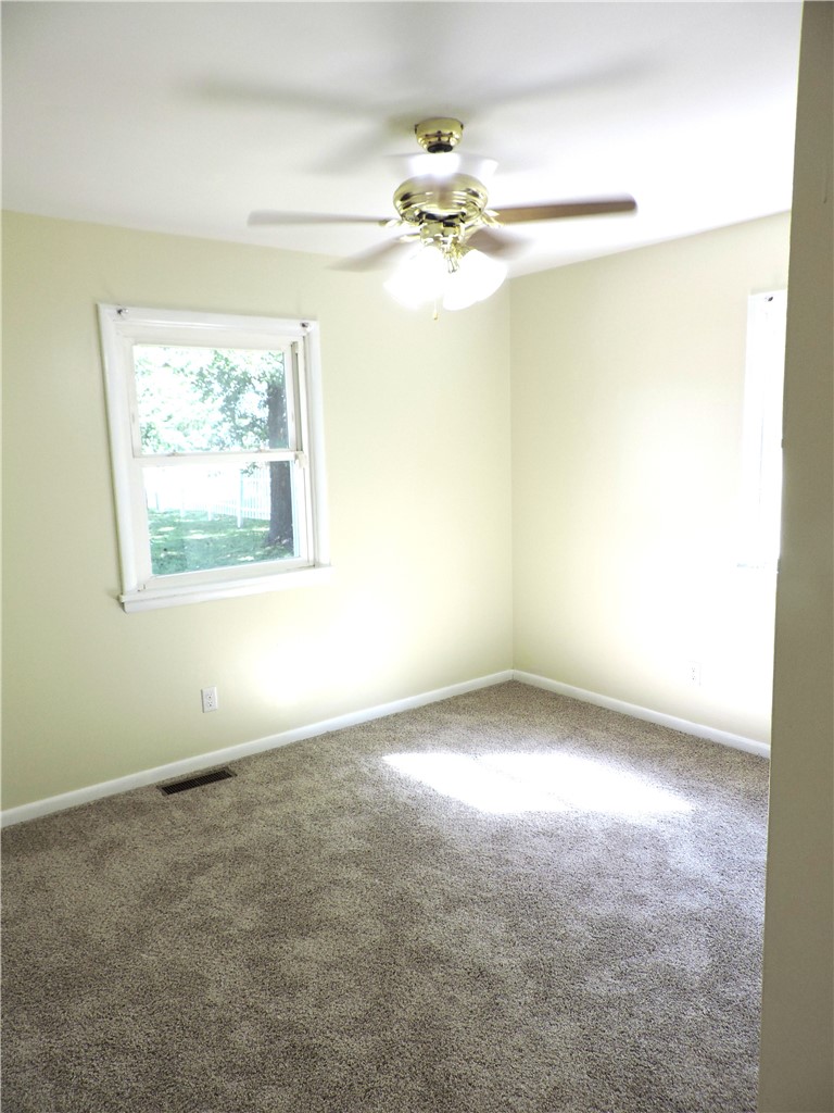 2212 N Bowman Avenue Property Photo 7
