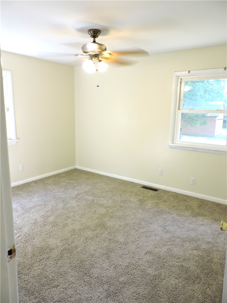 2212 N Bowman Avenue Property Photo 8