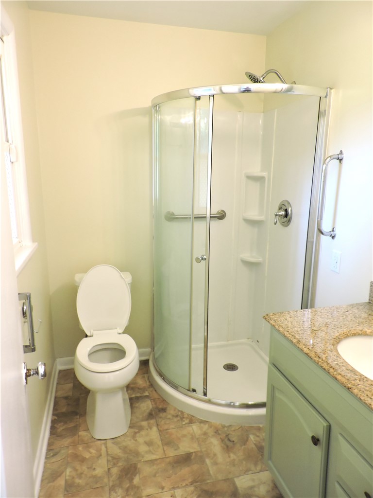 2212 N Bowman Avenue Property Photo 9