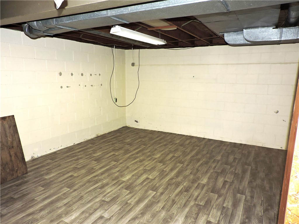 2212 N Bowman Avenue Property Photo 13