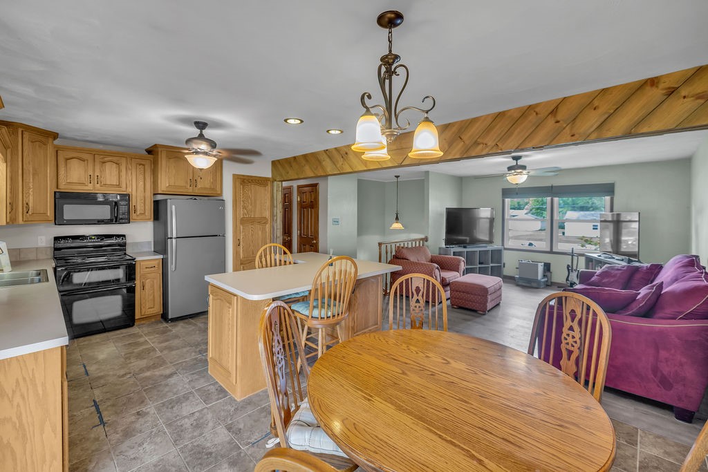 2510 S Twin Bridge Road Property Photo 9