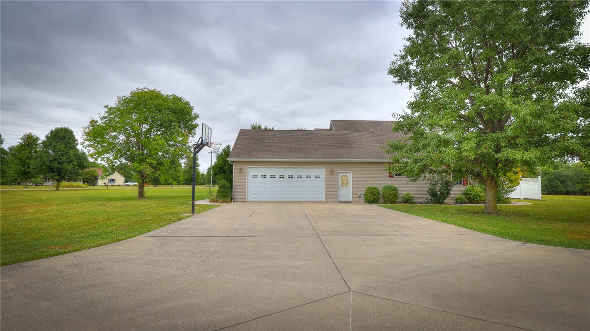 1121 Cr 1000e Road Property Photo 5