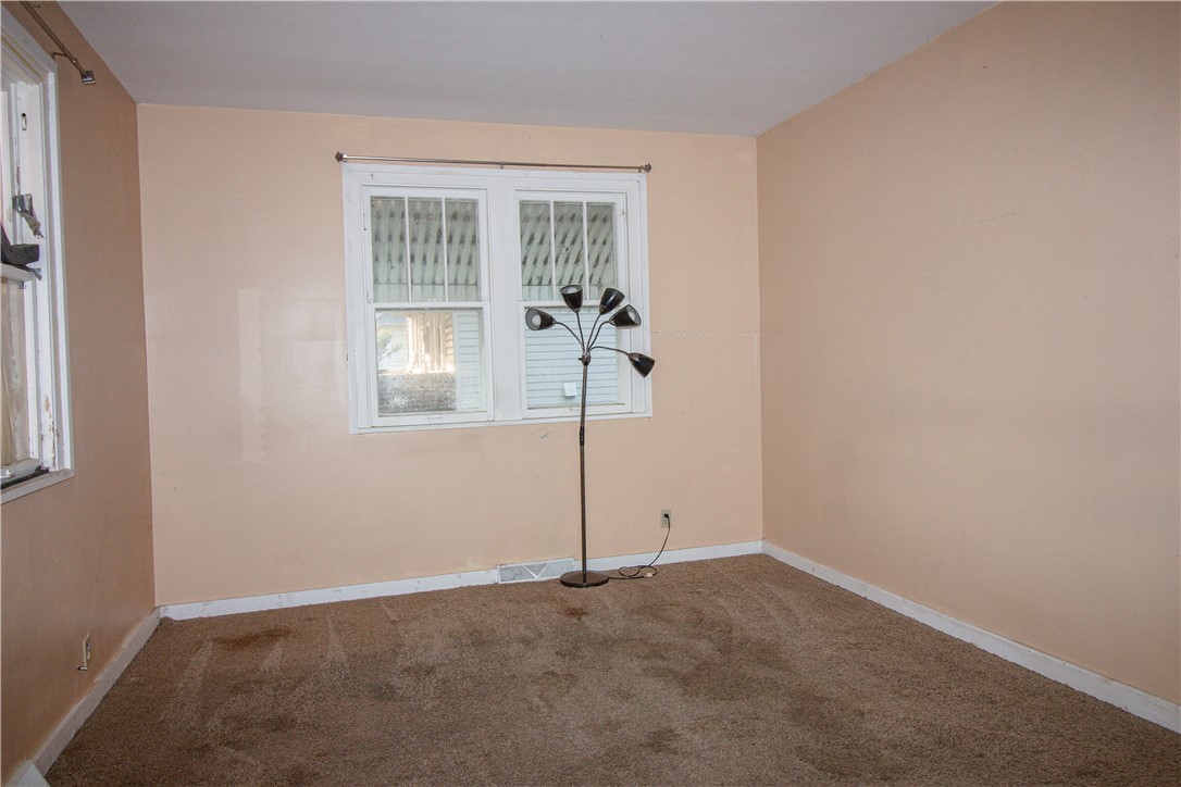 2616 Prairie Avenue Property Photo 4