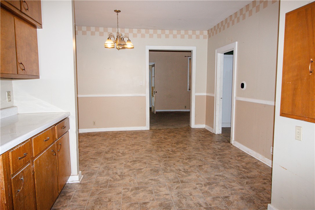 2616 Prairie Avenue Property Photo 5
