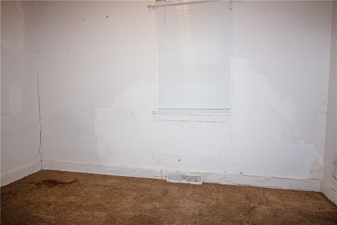2616 Prairie Avenue Property Photo 10