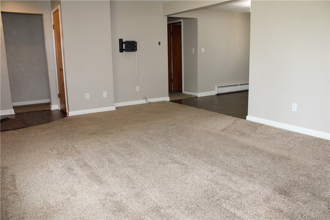 207 S Chestnut Street Property Photo 5