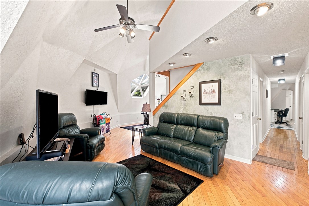 11098 N 965th Street Property Photo 14