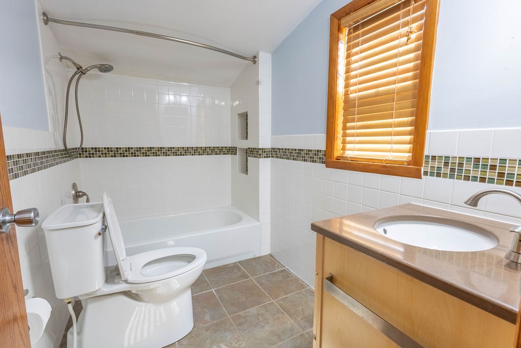 228 Kentucky Avenue Property Photo 15