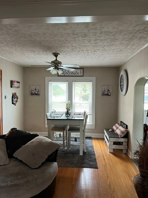202 E 10th Street Property Photo 16