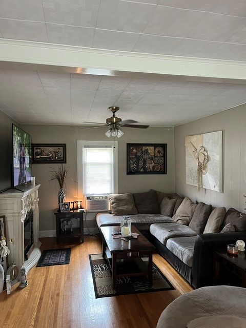 202 E 10th Street Property Photo 17