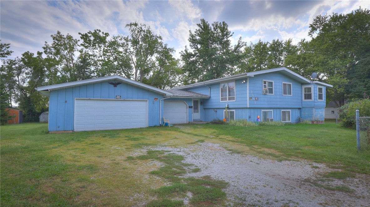 3061 Hickory Street Property Photo 3