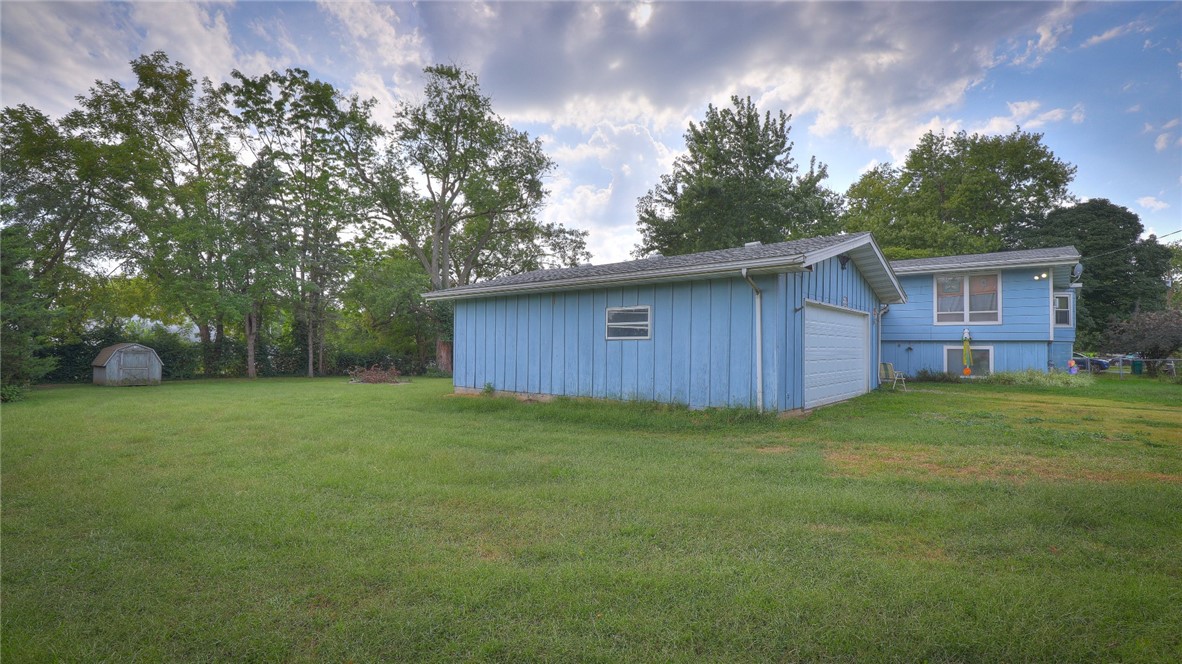 3061 Hickory Street Property Photo 4