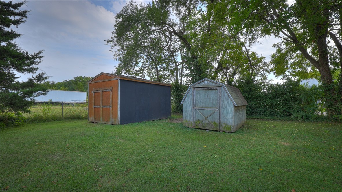 3061 Hickory Street Property Photo 6