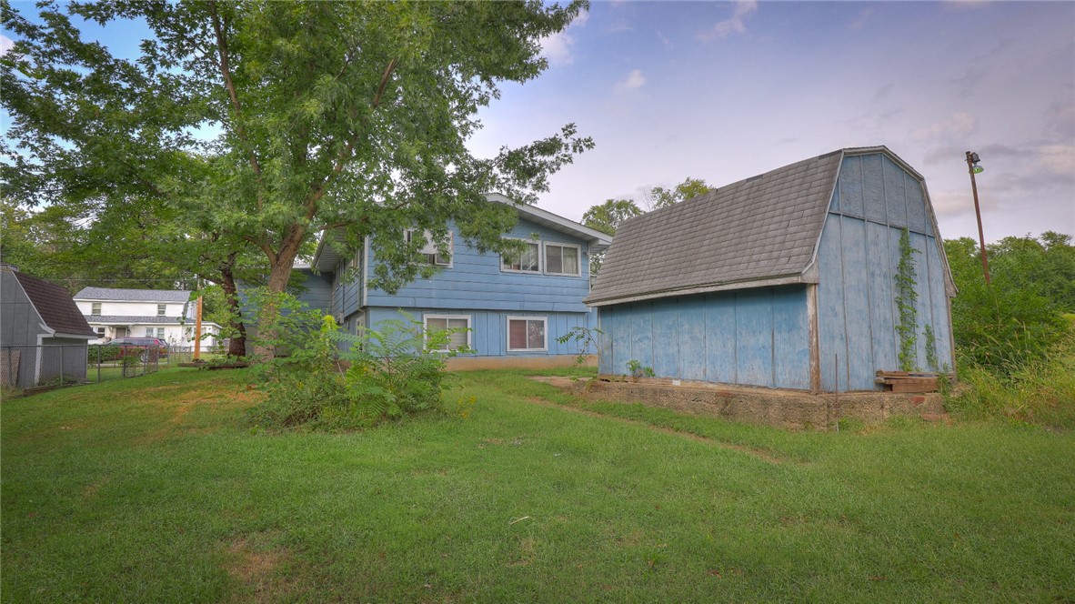 3061 Hickory Street Property Photo 8