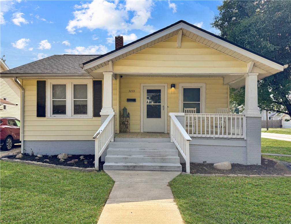3233 Champaign Avenue Property Photo 1