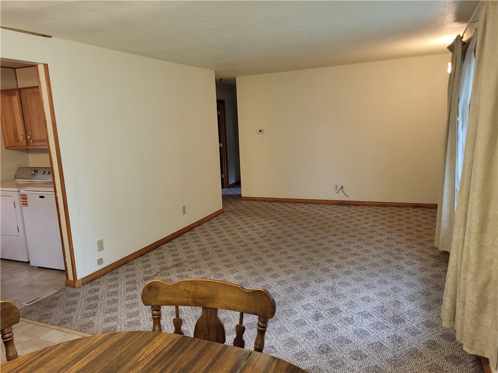 944 Commercial Street Property Photo 10