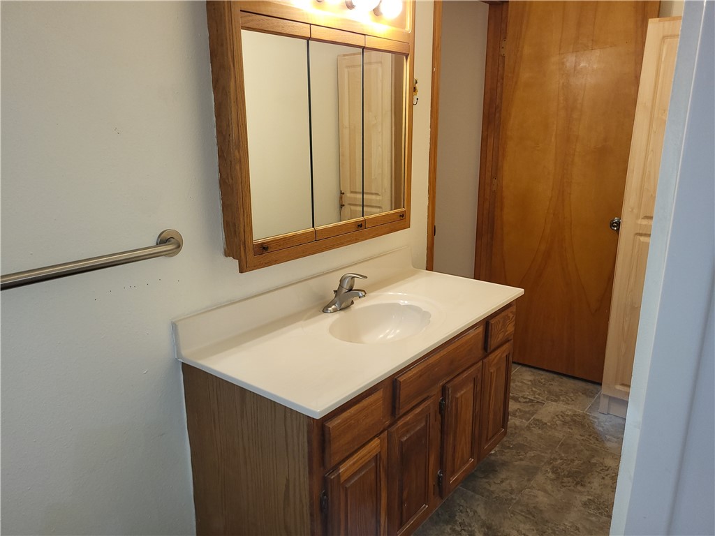 944 Commercial Street Property Photo 17