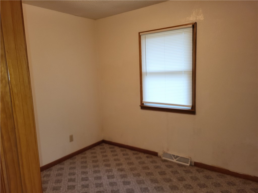 944 Commercial Street Property Photo 19