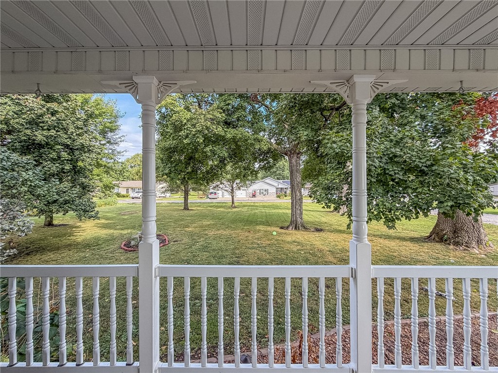 220 4th Street Property Photo 12