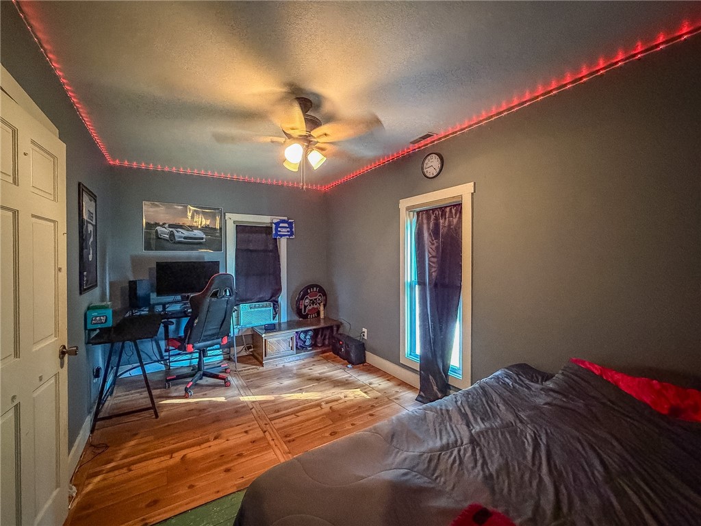220 4th Street Property Photo 34