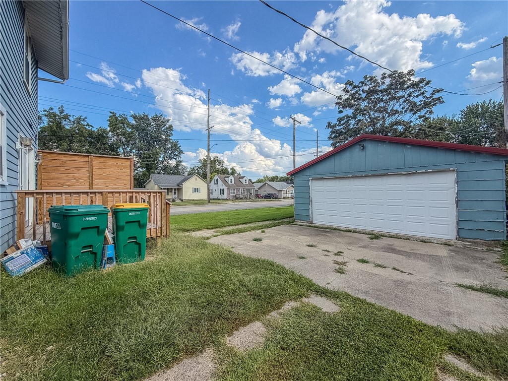 2195 Decatur Street Property Photo 4