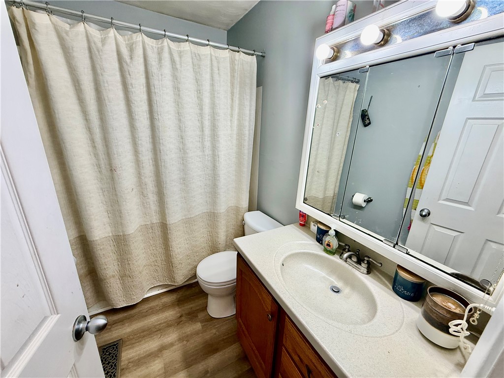 4062 Sheffield Drive Property Photo 8