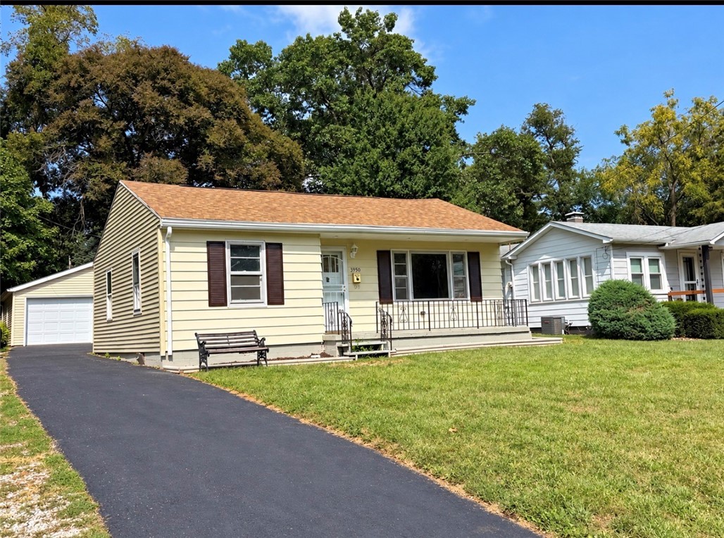 3950 Bayview Drive Property Photo 2