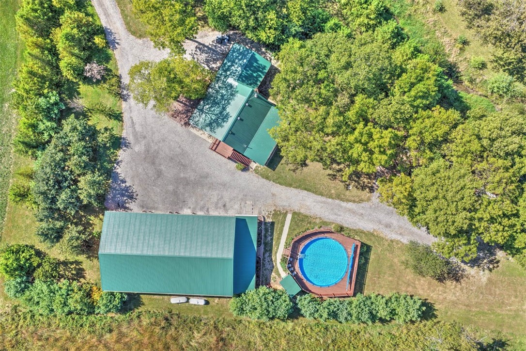 1717 Cr 400e Property Photo 2
