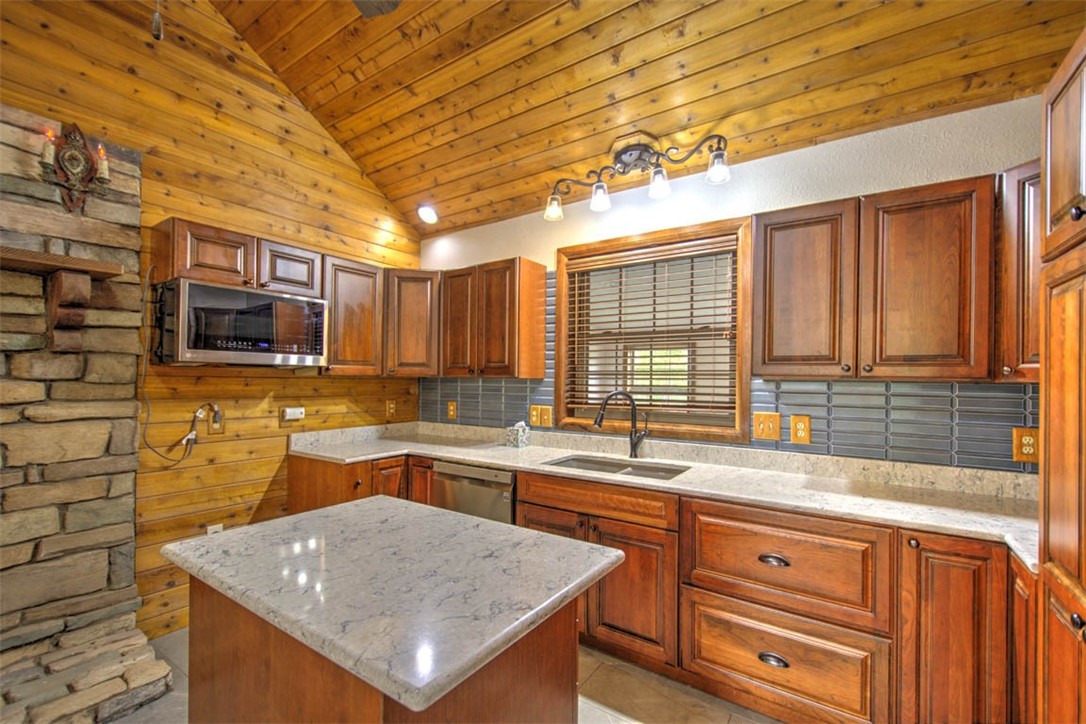 1717 Cr 400e Property Photo 14