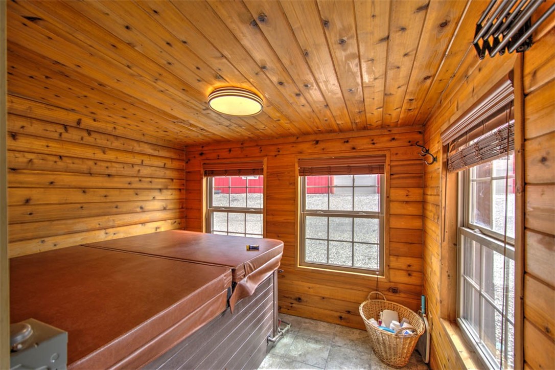 1717 Cr 400e Property Photo 26