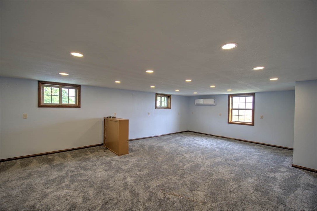1717 Cr 400e Property Photo 35