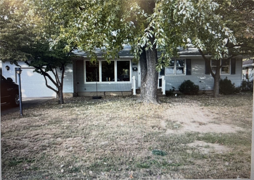 804 E North Avenue Property Photo 1