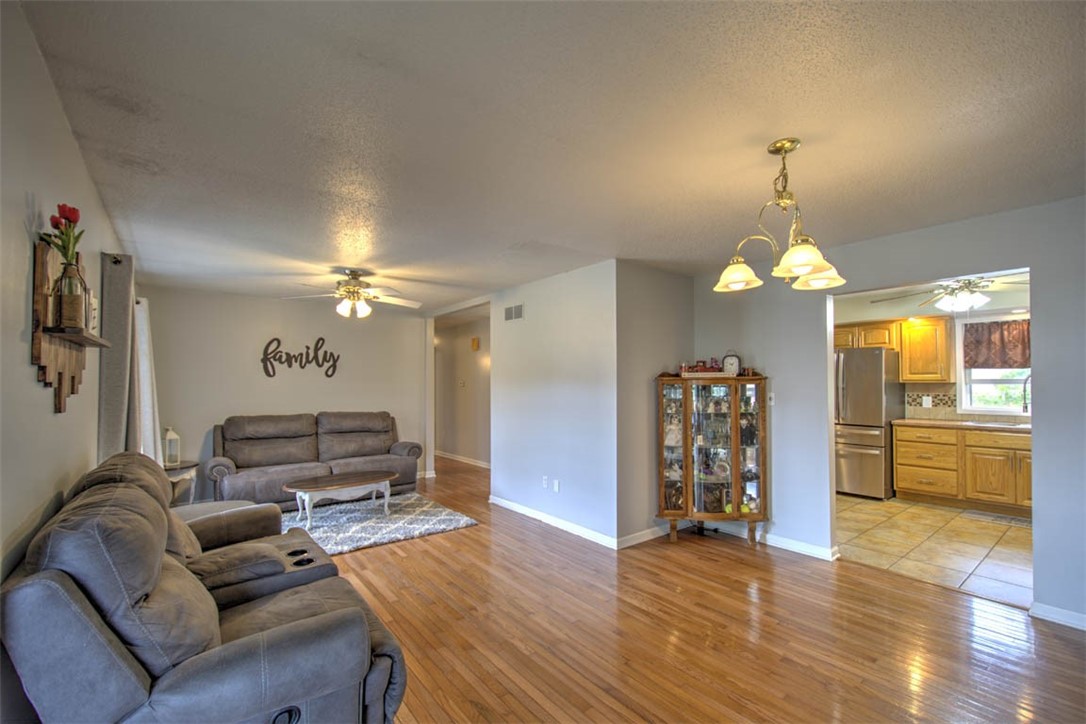 2797 Deerpath Park Drive Property Photo 5