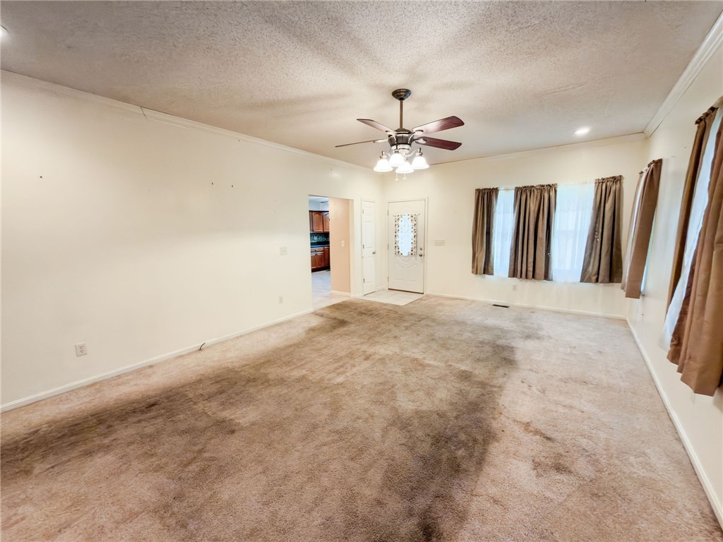 508 E Locust Street Property Photo 2