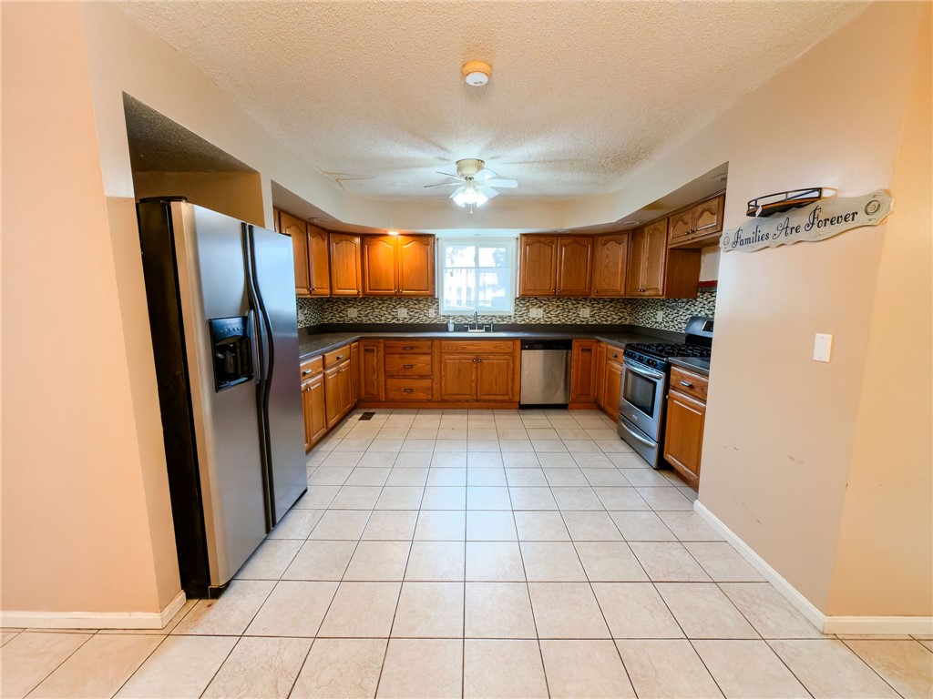 508 E Locust Street Property Photo 8