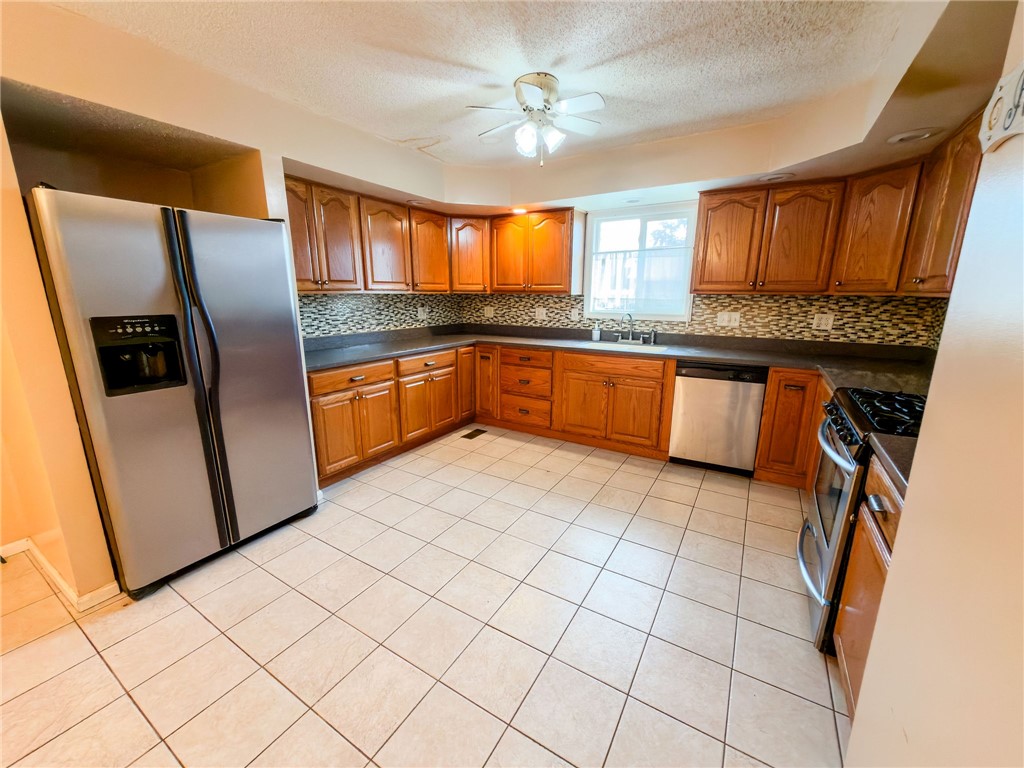 508 E Locust Street Property Photo 9