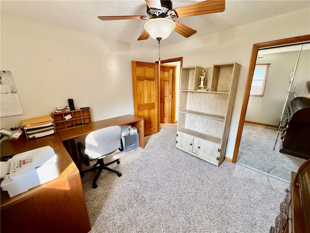 868 N Haynes Drive Property Photo 12