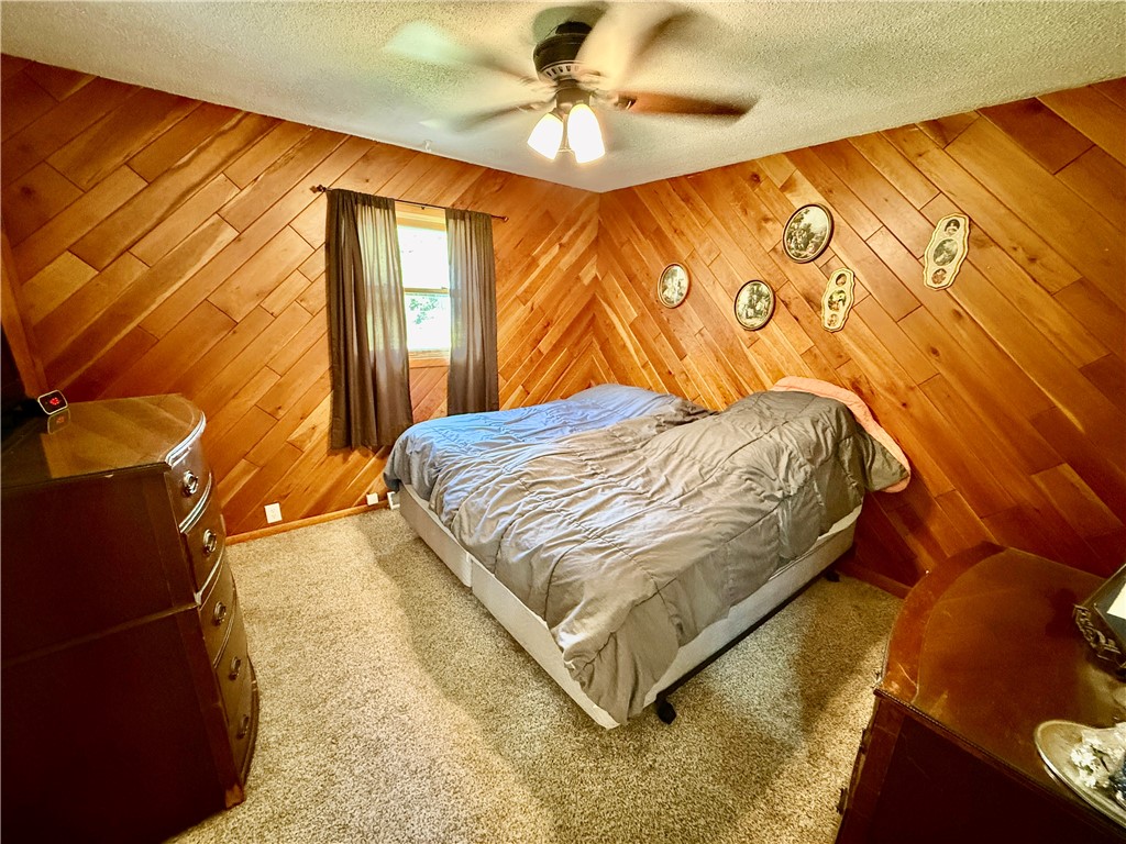 868 N Haynes Drive Property Photo 16