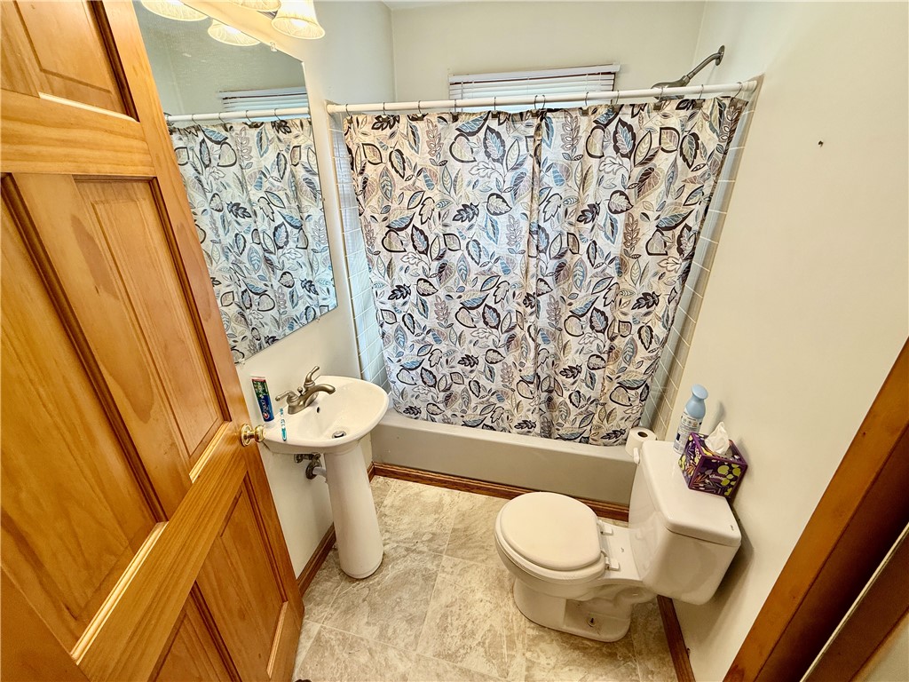 868 N Haynes Drive Property Photo 20