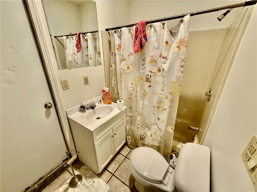 868 N Haynes Drive Property Photo 22