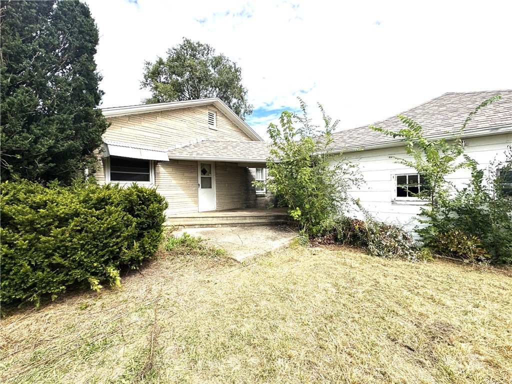 1438 N 2200 East Road Property Photo 3