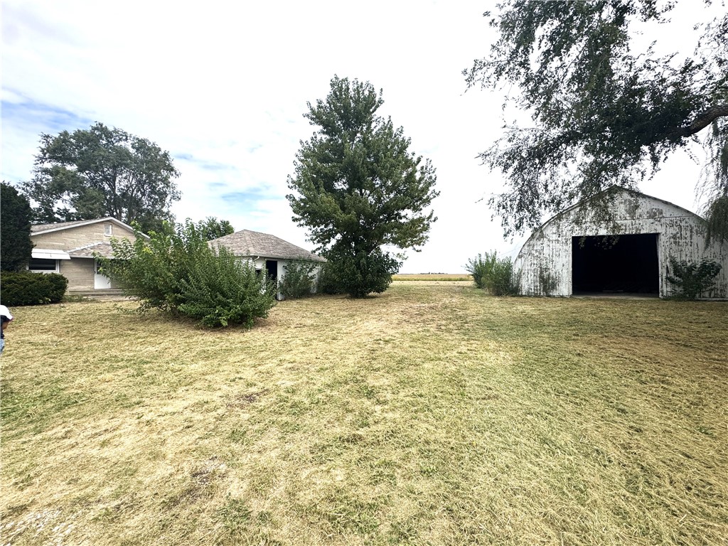 1438 N 2200 East Road Property Photo 6