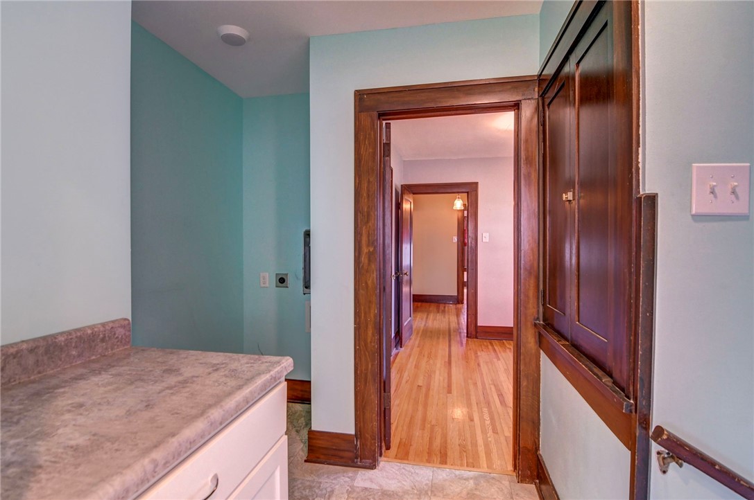 155 N Woodlawn Avenue Property Photo 19