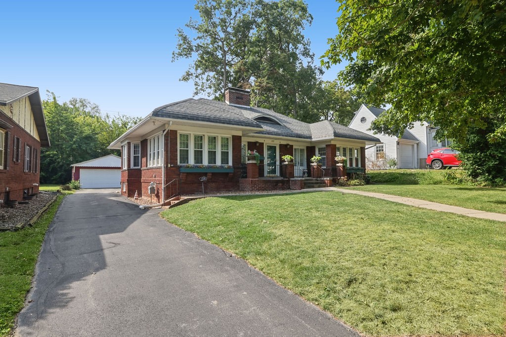 155 N Woodlawn Avenue Property Photo 34