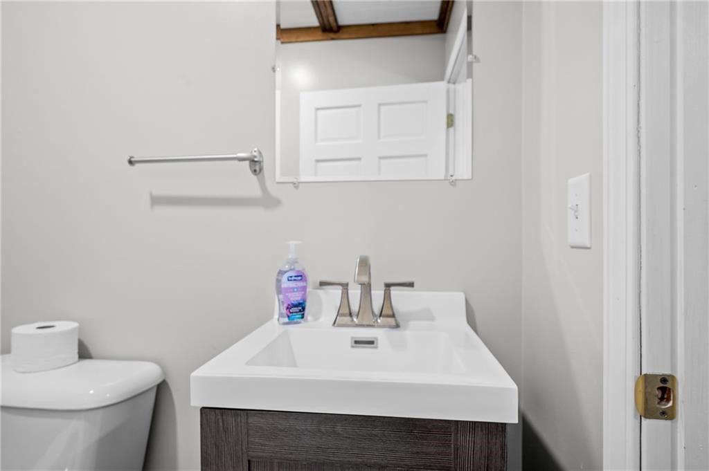 10 W Alabama Avenue Property Photo 19